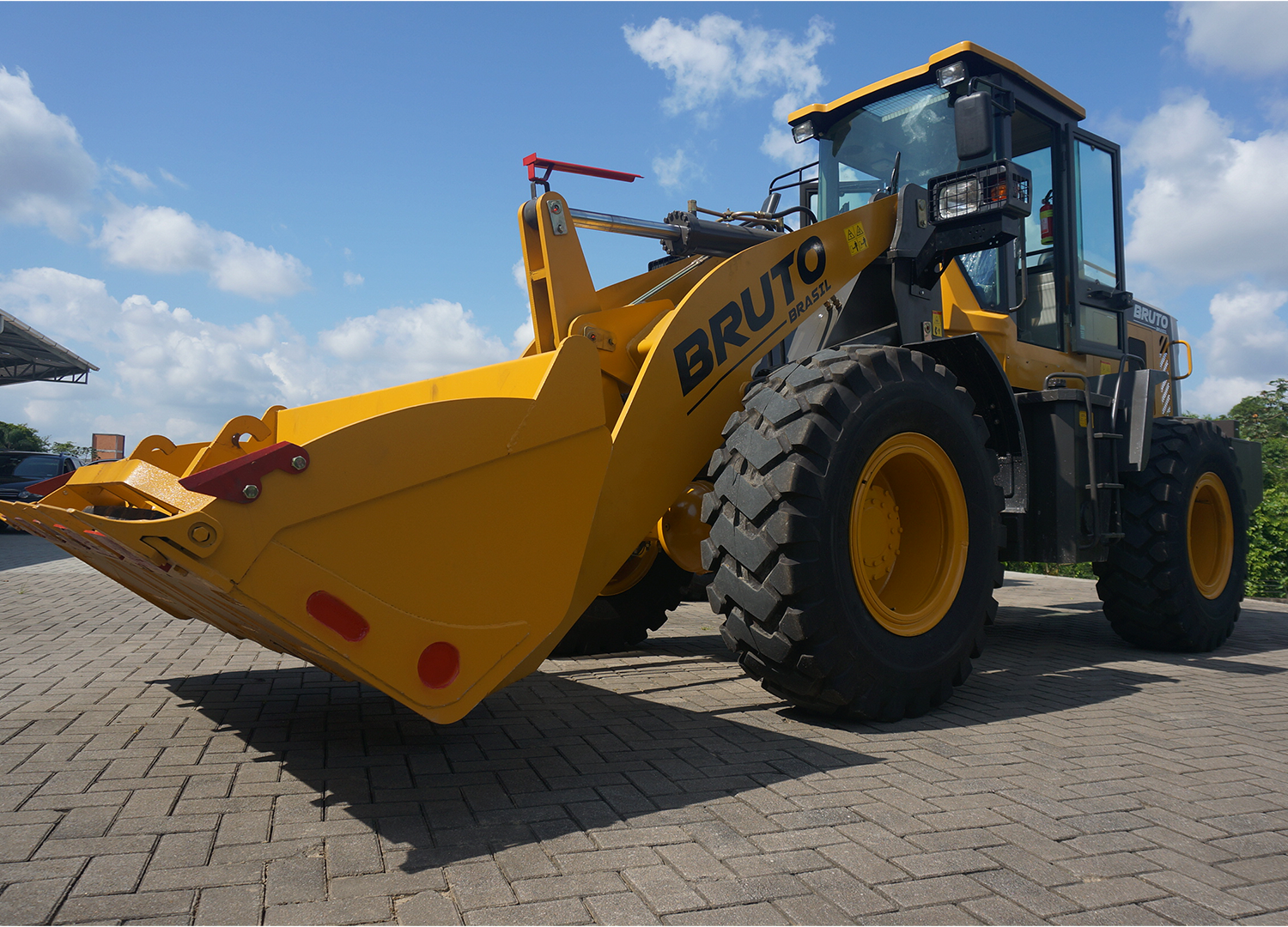 Bruto Brasil | Pá Carregadeira BRT 25