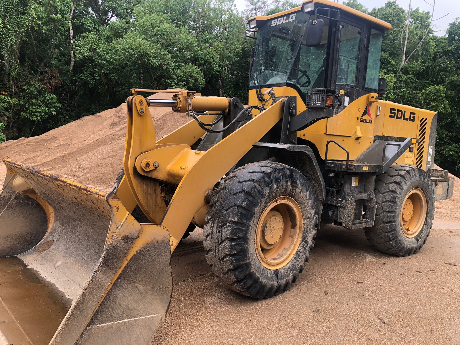 Carregadeira de Rodas SDLG L936 Ano 2019 2.621 horas