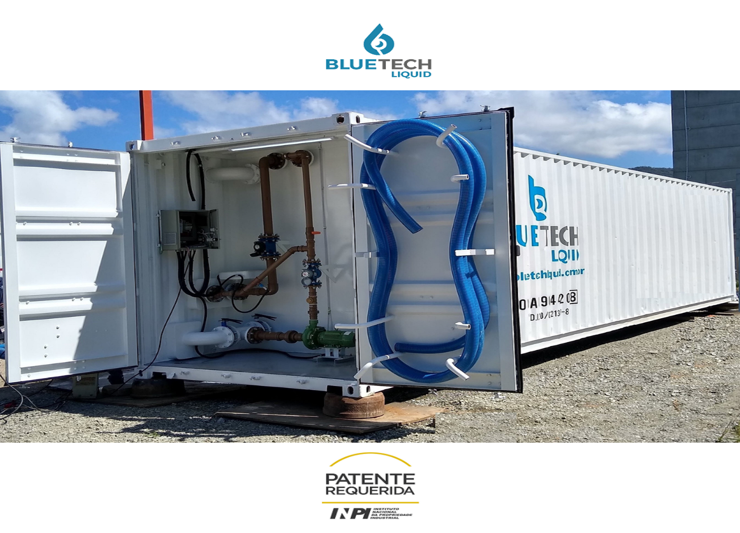 Bluetech Liquid - Reservatório de Água com Sistema de Bomba Acoplado