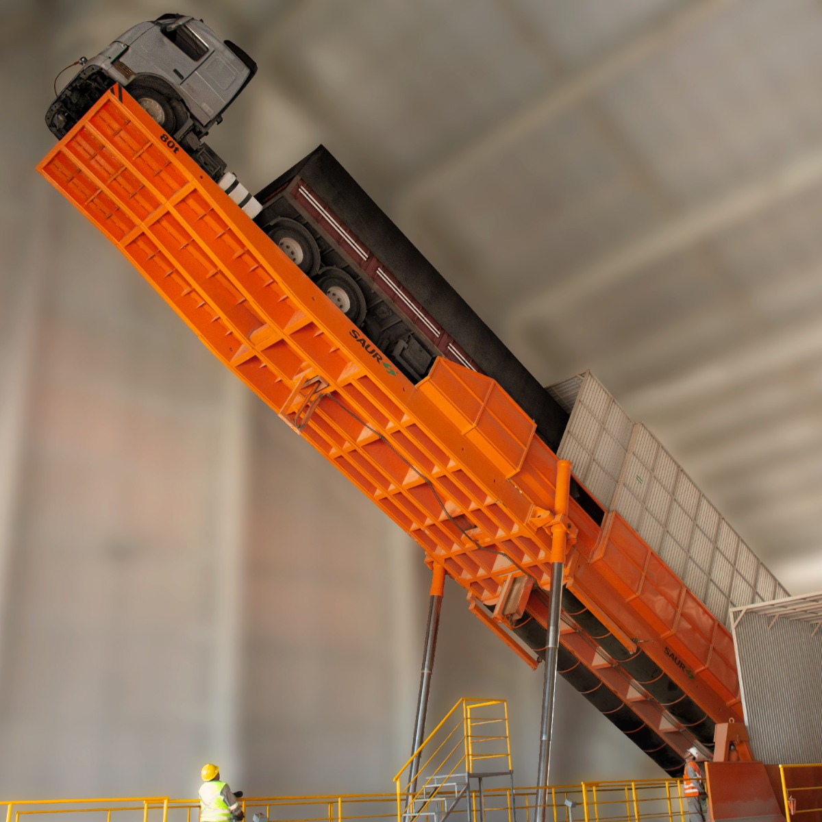 SAUR - Plataforma de Descarga para Granéis (Tombador) - S-100-40-26